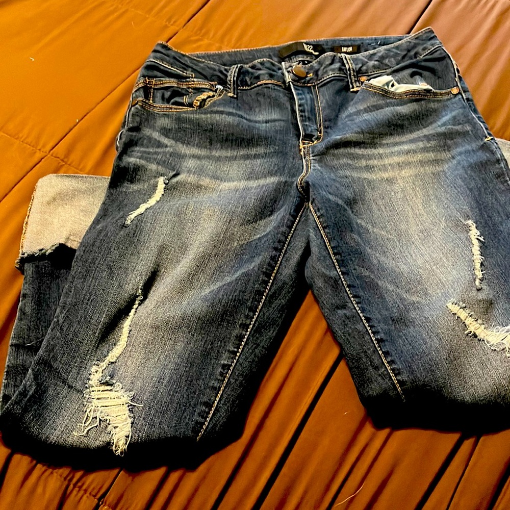 1822 Taylor ripped Capri jeans